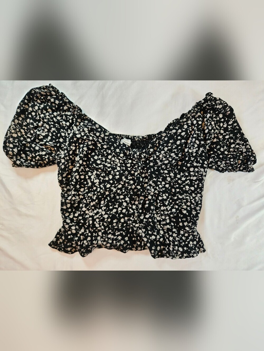 Japna Womens Black And Cream Floral Cropped Short Sleeve Top Size Large